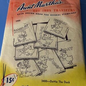 Vintage Aunt Martha's Hot Iron Transfers. 3400- Dottie The Duck